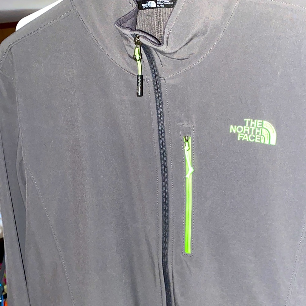 Brand New w/ Tag XL Green and Gray North Face